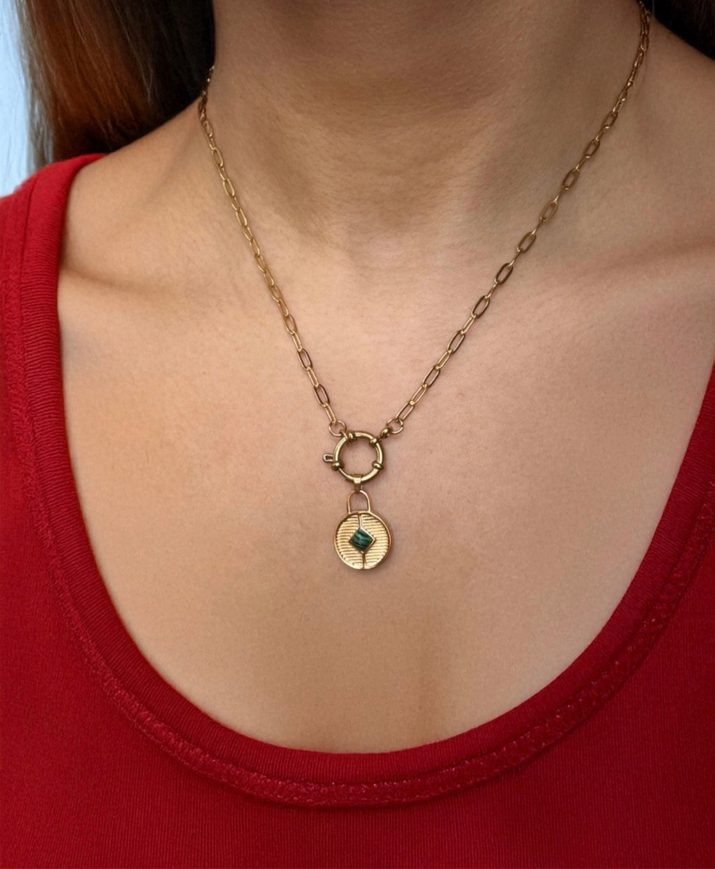 The Classic Clasp Chain