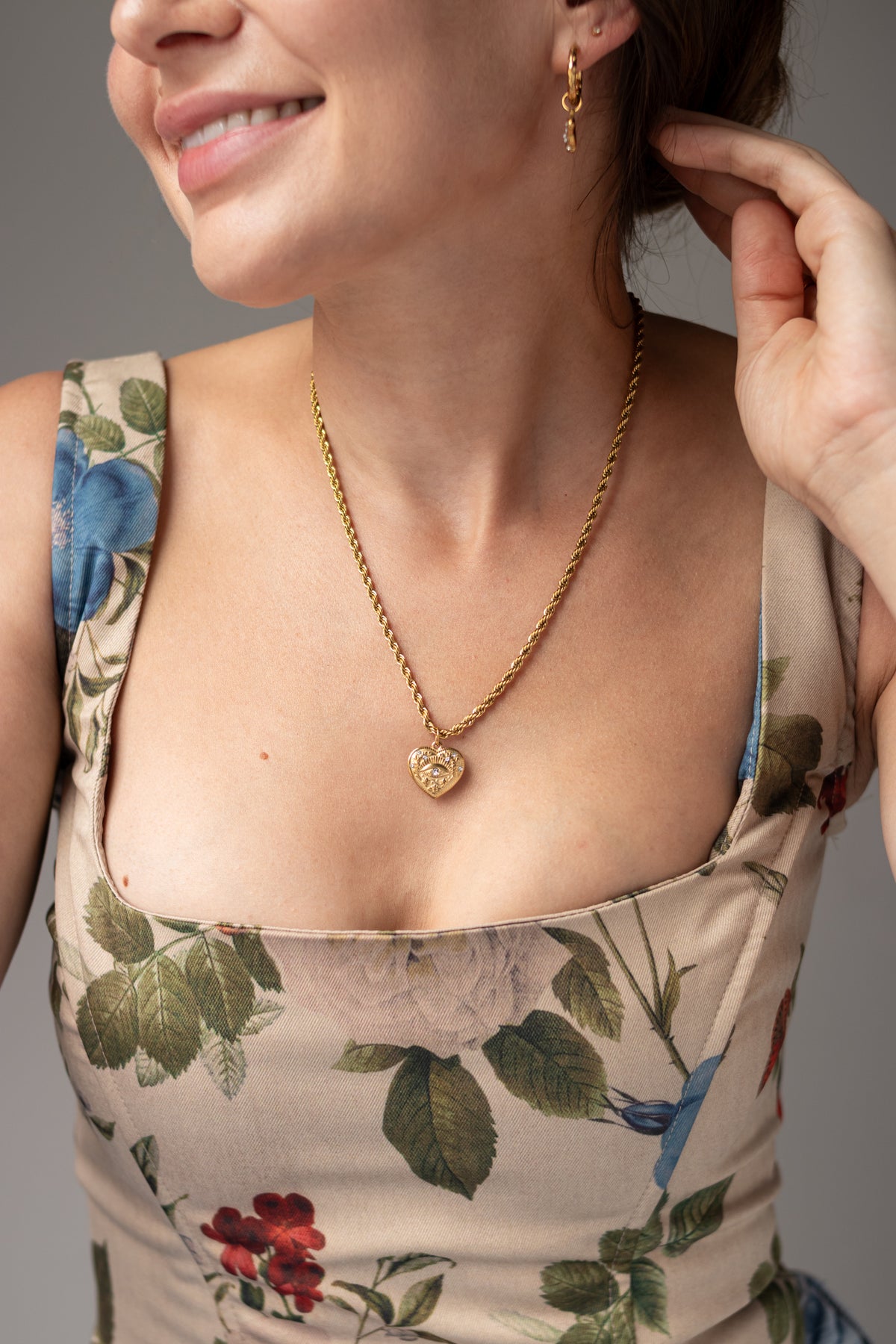 The Lover's Eye Chain