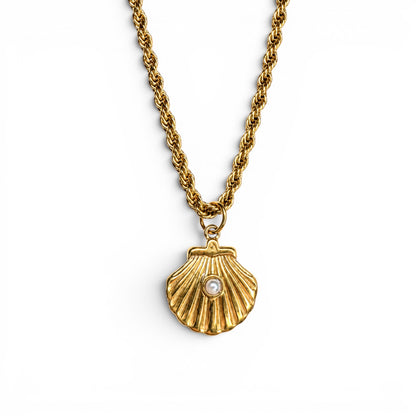 Gold scallop shell pendant set with a pearl on a rope chain